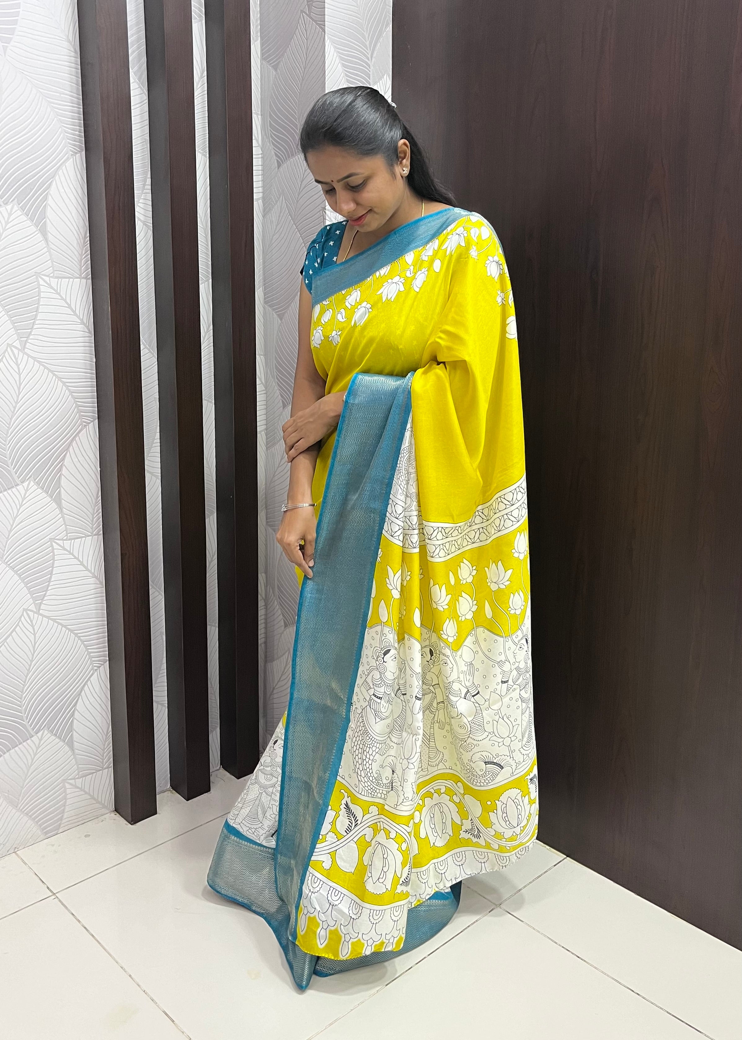 Elegant Dola Silk Saree with Madhubani  Print ZF008