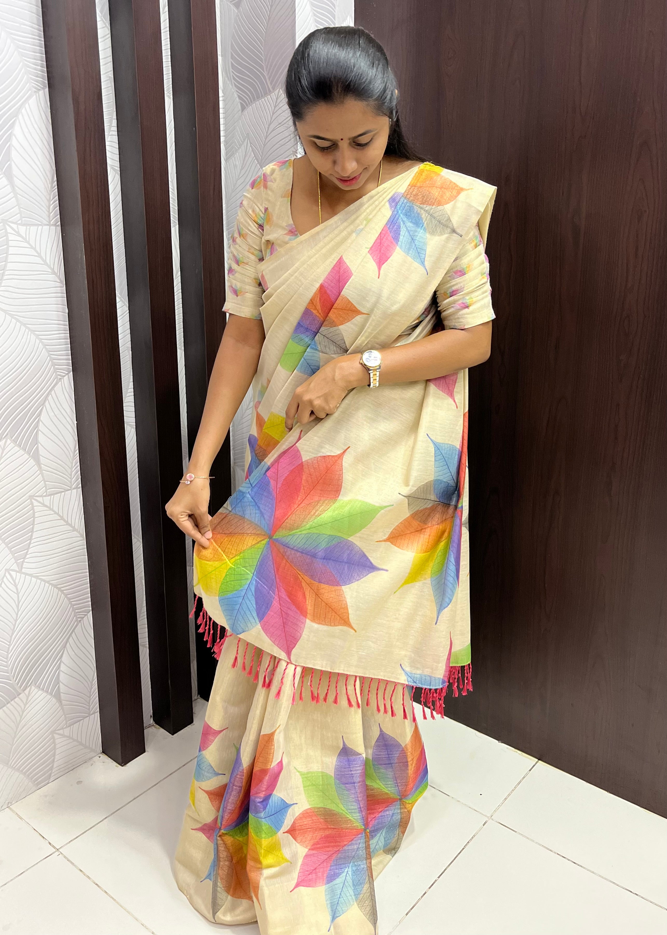 Soft & Lightweight Tissue Cotton Saree with Fancy Digital Prints ZF004